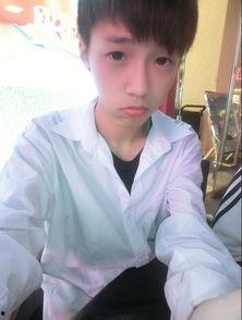 网红图片名字男,帅气男生，镜头下的时尚魅力